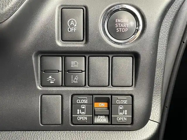 トヨタ ヴォクシー ZS 煌Ⅱ 埼玉県 2020(令2)年 5.8万km イナズマスパーキングブラックガラスフレーク 純正９インチナビ　両側パワースライドドア　バックカメラ　ビルトインＥＴＣ　クルーズコントロール　ＬＥＤヘッドライト　ＣＤ　ＤＶＤ　Ｂｌｕｅｔｏｏｔｈ　地デジフルセグＴＶ　スマートキー　オートライト