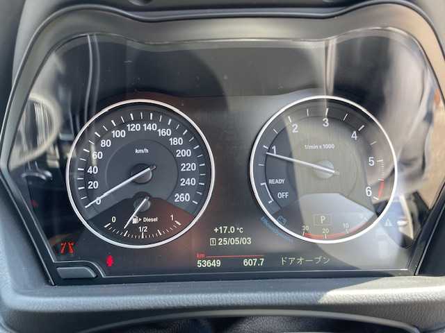 ＢＭＷ Ｘ１ xDrive 18d Mスポーツ 青森県 2018(平30)年 5.4万km アルピンホワイトⅢ 衝突軽減ブレーキ/クルーズコントロール/レーンキープ/横滑り防止/盗難防止/ダウンヒルアシスト/前後ドラレコ/パーキングアシスト/バンパーソナー/ETC/アイドリングストップ/パワーバックドア/前席シートヒーター/純正HDDナビ/（CD/DVD/USB/Bluetooth）/バックカメラ/ETC/HIDヘッドライト/フォグランプ/ブラックキドニーグリル/純正グリル有/純正17インチアルミホイール付スタッドレスタイヤ有/スペアキー×１/4WD/ABS/保証書・取説・記録簿