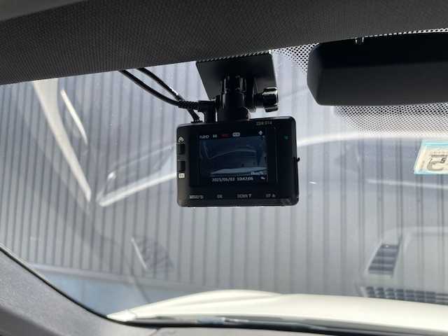 ＢＭＷ Ｘ１ xDrive 18d Mスポーツ 青森県 2018(平30)年 5.4万km アルピンホワイトⅢ 衝突軽減ブレーキ/クルーズコントロール/レーンキープ/横滑り防止/盗難防止/ダウンヒルアシスト/前後ドラレコ/パーキングアシスト/バンパーソナー/ETC/アイドリングストップ/パワーバックドア/前席シートヒーター/純正HDDナビ/（CD/DVD/USB/Bluetooth）/バックカメラ/ETC/HIDヘッドライト/フォグランプ/ブラックキドニーグリル/純正グリル有/純正17インチアルミホイール付スタッドレスタイヤ有/スペアキー×１/4WD/ABS/保証書・取説・記録簿