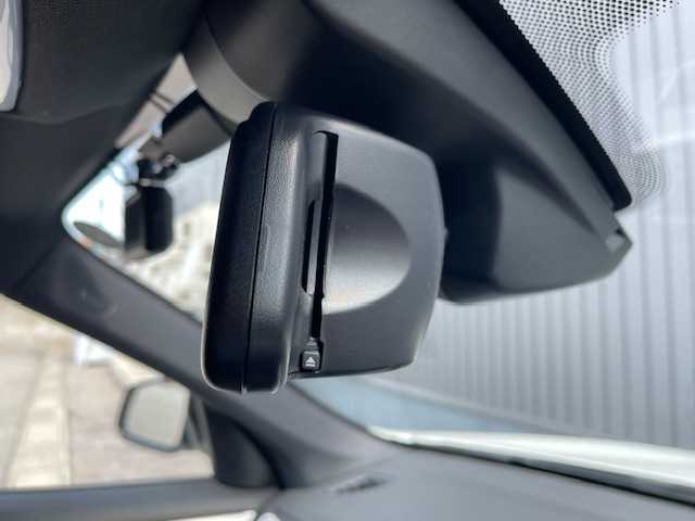 ＢＭＷ Ｘ１ xDrive 18d Mスポーツ 青森県 2018(平30)年 5.4万km アルピンホワイトⅢ 衝突軽減ブレーキ/クルーズコントロール/レーンキープ/横滑り防止/盗難防止/ダウンヒルアシスト/前後ドラレコ/パーキングアシスト/バンパーソナー/ETC/アイドリングストップ/パワーバックドア/前席シートヒーター/純正HDDナビ/（CD/DVD/USB/Bluetooth）/バックカメラ/ETC/HIDヘッドライト/フォグランプ/ブラックキドニーグリル/純正グリル有/純正17インチアルミホイール付スタッドレスタイヤ有/スペアキー×１/4WD/ABS/保証書・取説・記録簿