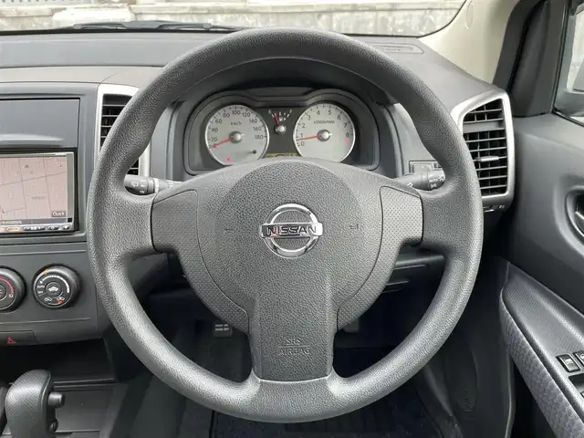 日産 ウイングロード 15M authentic 道央・札幌 2011(平23)年 6.8万km ブリリアントシルバー 社外ＨＤＤナビ(AM/FM/CD/DVD/SD/BT)/フルセグテレビ(走行中視聴不可)/バックカメラ/純正フロアマット/純正ドアバイザー/電動格納ミラー/オートライト/ヘッドライトレベライザー/防眩ミラー/エンジンスターター/スペアキー×１/積込夏タイヤ/　　(純正AW付・１７５/７０R14 22年製 溝４ｍｍ)