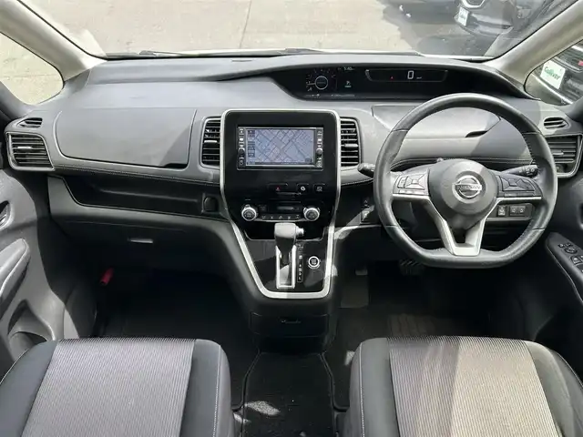 日産 セレナ ハイウェイスター 道東・釧路十勝 2017(平29)年 12万km ブリリアントホワイトパール 4WD/純正ナビ/アラウンドビューモニター/フルセグTV/両側パワースライドドア/クルーズコントロール/衝突軽減ブレーキ/社外AW付冬タイヤ積込/ドアバイザー/フロアマット/プッシュスタート/スマートキー/革巻きステアリング/ステアリングスイッチ