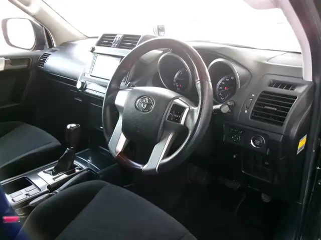 トヨタ ランドクルーザー プラド TX 群馬県 2015(平27)年 10万km ブラック サンルーフ/ルーフレール/LEDヘッドライト/純正SDナビ・フルセグTV/　・BT・DVD(NSZT-W64)/純正バックモニター/純正ビルトインETC/純正17インチアルミホイール/スマートキー＆プッシュスタート/保証書＆取説