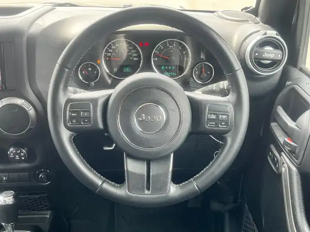 クライスラー・ジープ ジープ ラングラー アンリミテッド スポーツ 島根県 2018(平30)年 6.1万km ブラック 4WD/社外メモリナビ　/フルセグＴＶ　/ＤＶＤ再生　/Ｂｌｕｅｔｏｏｔｈ接続　/ＥＴＣ　/バックカメラ /フリーダムトップ 3ピースモジュラーハードトップ/社外Black Rhinoアルミホイール/社外バンパーガード/社外サイドステップ/社外オーバーフェンダー　/横滑り防止装置　/クルーズコントロール　　　/純正フロアマット