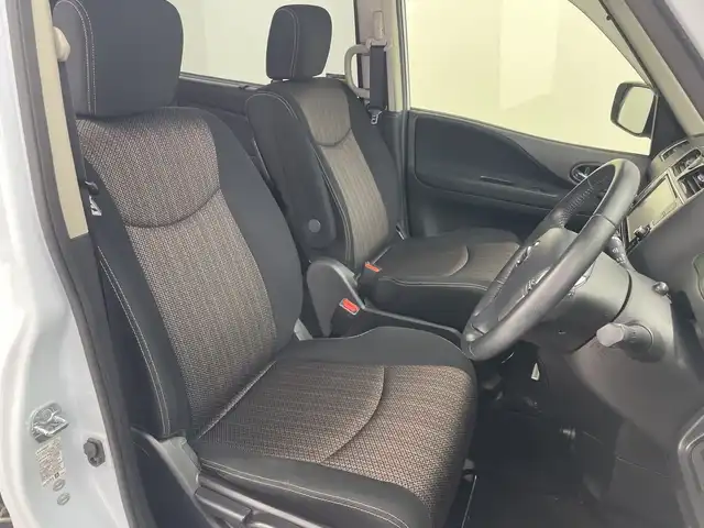 日産 セレナ HWS S HV Vセレ +Sefty Aセーフ 群馬県 2015(平27)年 6.3万km ブルームーンホワイトP 純正８型ナビ　純正１１型後席モニター　全周囲カメラ　ドラレコ　ＥＴＣ　両側電動スライドドア　衝突被害軽減ブレーキ　クルーズコントロール　革巻きステアリング　ＬＥＤライト　フォグ　スマートキー　禁煙車