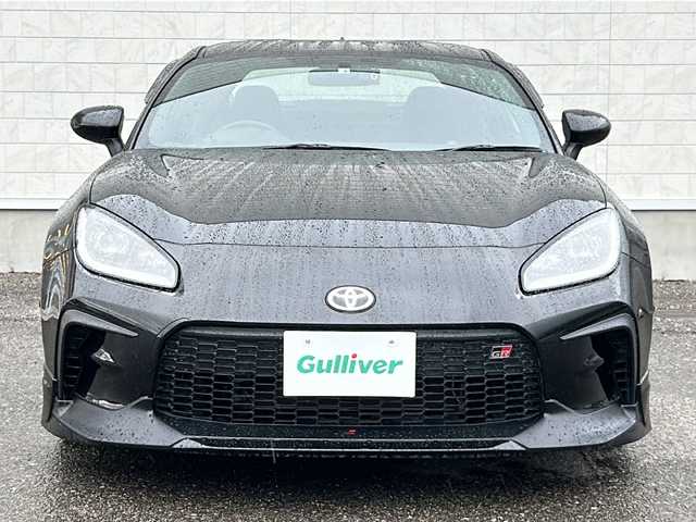 トヨタ ＧＲ８６ RZ 福島県 2022(令4)年 5.4万km クリスタルブラックシリカ ＧＲエアロ　ＴＯＭｓ４本出しマフラー　ＴＲＤスプリング　社外エキゾーストマニホールド　ＣＵＳＣＯタワーバー　純正９型ナビ　バックＣ　クルコン　ドラレコ　純正１８ＡＷ　スポーツバイザー　スペアキー