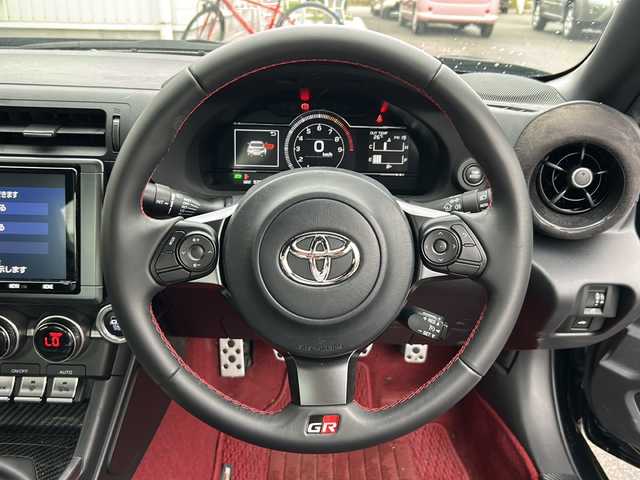 トヨタ ＧＲ８６ RZ 福島県 2022(令4)年 5.4万km クリスタルブラックシリカ ＧＲエアロ　ＴＯＭｓ４本出しマフラー　ＴＲＤスプリング　社外エキゾーストマニホールド　ＣＵＳＣＯタワーバー　純正９型ナビ　バックＣ　クルコン　ドラレコ　純正１８ＡＷ　スポーツバイザー　スペアキー