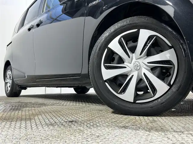トヨタ シエンタ ハイブリッド G クエロ 大阪府 2019(平31)年 2.5万km ブラックマイカ 純正ナビ(フルセグ/DVD再生/Bluetooth) バックカメラ ETC 両側パワースライドドア 衝突軽減 クルコン クリアランスソナー トヨタセーフティセンス ハーフレザー ドラレコ スマートキー