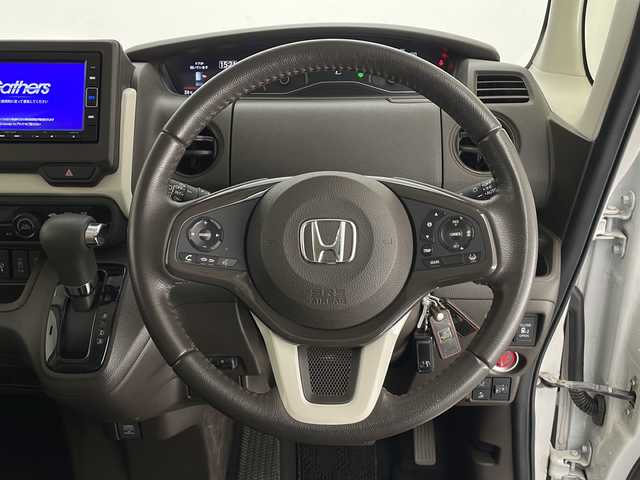 ホンダ Ｎ ＢＯＸ EX ターボ 長野県 2021(令3)年 3.3万km プラチナホワイトパール 純正メモリナビ/Bluetooth／CD／DVD／フルセグTV/バックカメラ/ETC/純正フロアマット/ドアバイザー/両側パワスラ/横滑り防止装置/衝突被害軽減システム/レーンキープアシスト/先行車検知/先行車発進お知らせ/路外逸脱抑制システム/標識認識機能/コーナーセンサー（後のみ）/前席シートヒーター/LEDヘッドライト/スマートキー/スペアキー1本