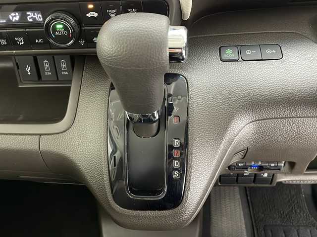 ホンダ Ｎ ＢＯＸ EX ターボ 長野県 2021(令3)年 3.3万km プラチナホワイトパール 純正メモリナビ/Bluetooth／CD／DVD／フルセグTV/バックカメラ/ETC/純正フロアマット/ドアバイザー/両側パワスラ/横滑り防止装置/衝突被害軽減システム/レーンキープアシスト/先行車検知/先行車発進お知らせ/路外逸脱抑制システム/標識認識機能/コーナーセンサー（後のみ）/前席シートヒーター/LEDヘッドライト/スマートキー/スペアキー1本