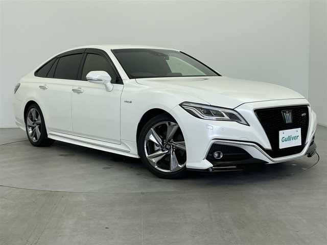 トヨタ クラウン ハイブリッド RS 富山県 2018(平30)年 3.4万km ホワイトパールクリスタルシャイン 社外前後ドラレコ/純正ナビ（CD bluetooth MSV）/フルセグTV/バックカメラ/前後コーナーセンサー/ビルトインETC/前席パワーシート・シートヒーター /ACC/プリクラッシュセーフティ/LTA（操舵支援有り。センタートレース制御有り。）/先行車発進告知/LEDヘッドライト/フォグ/スマートキー＋プッシュスタート/パドルシフト/オートホールド/EV MODE/DRIVE MODE切り換え（comfort eco normal sport sport+）/ステアリングヒーター/保証書、取説/スペアキー