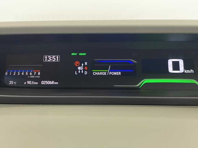 ホンダ フリード ハイブリット EX 栃木県 2018(平30)年 2.5万km ルナシルバーM 純正9インチメモリーナビ/ 【BT/SD/USB/DVD/CD/iPod//　　　　　　　　AppleCarPlay/AM/FM】/フルセグTV/バックカメラ/両側電動スライドドア/・ホンダセンシング/・衝突軽減ブレーキ/・路外逸脱抑制機能/・アダプティブクルーズコントロール/・車線維持システム/・先行車発進お知らせ機能/・標識認識機能/・誤発進抑制機能/LEDヘッドライト/パドルシフト/ステアリングスイッチ/キーレススマートキー/シートヒーター（前席）/ドライブレコーダー/15インチ純正アルミホイール/電動格納ミラー/ETC/プッシュスタート/純正フロアマット