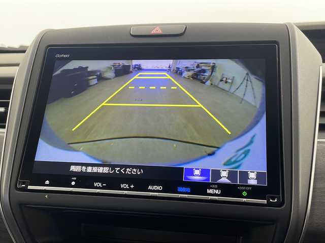 ホンダ フリード ハイブリット EX 栃木県 2018(平30)年 2.5万km ルナシルバーM 純正9インチメモリーナビ/ 【BT/SD/USB/DVD/CD/iPod//　　　　　　　　AppleCarPlay/AM/FM】/フルセグTV/バックカメラ/両側電動スライドドア/・ホンダセンシング/・衝突軽減ブレーキ/・路外逸脱抑制機能/・アダプティブクルーズコントロール/・車線維持システム/・先行車発進お知らせ機能/・標識認識機能/・誤発進抑制機能/LEDヘッドライト/パドルシフト/ステアリングスイッチ/キーレススマートキー/シートヒーター（前席）/ドライブレコーダー/15インチ純正アルミホイール/電動格納ミラー/ETC/プッシュスタート/純正フロアマット