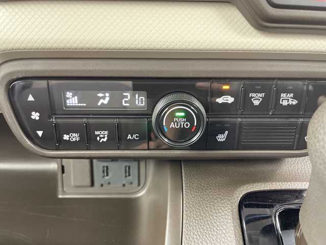 ホンダ Ｎ ＢＯＸ L 道央・札幌 2023(令5)年 2.1万km クリスタルブラックパール ・４WD  /   Honda SENSING/・衝突被害軽減ブレーキ/・レーダークルーズコントロール/・社外ナビ/・CD.Bluetooth.SD.USB/・バックカメラ/・両側パワースライドドア/・運転席＆助手席シートバックテーブル/・運転席＆助手席シートヒーター/・LEDライト/オートハイビーム/・ビルトインETC/・フロント左右シートヒーター/・ミラーヒーター/・コーナーセンサー