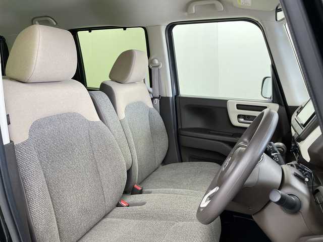 ホンダ Ｎ ＢＯＸ L 道央・札幌 2023(令5)年 2.1万km クリスタルブラックパール ・４WD  /   Honda SENSING/・衝突被害軽減ブレーキ/・レーダークルーズコントロール/・社外ナビ/・CD.Bluetooth.SD.USB/・バックカメラ/・両側パワースライドドア/・運転席＆助手席シートバックテーブル/・運転席＆助手席シートヒーター/・LEDライト/オートハイビーム/・ビルトインETC/・フロント左右シートヒーター/・ミラーヒーター/・コーナーセンサー