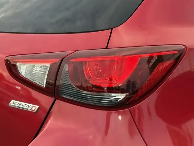 マツダ デミオ XD ツーリング 岩手県 2017(平29)年 11.5万km ソウルレッドプレミアムメタリック 4WD/ディーゼル/ヘッドアップディスプレイ/前席シートヒーター/純正ナビ/→フルセグTV/Bluetooth/CD/DVD/FM/AM/バックカメラ/ステアリングスイッチ/横滑り防止装置/オートライト/LEDヘッドライト/フォグライト/〇プッシュスタート/〇電動格納ミラー/〇ウィンカーミラー/〇ドアバイザー/〇フロアマット/〇スマートキー/〇シガーソケット/〇USBポート/前ドライブレコーダー/純正ETC