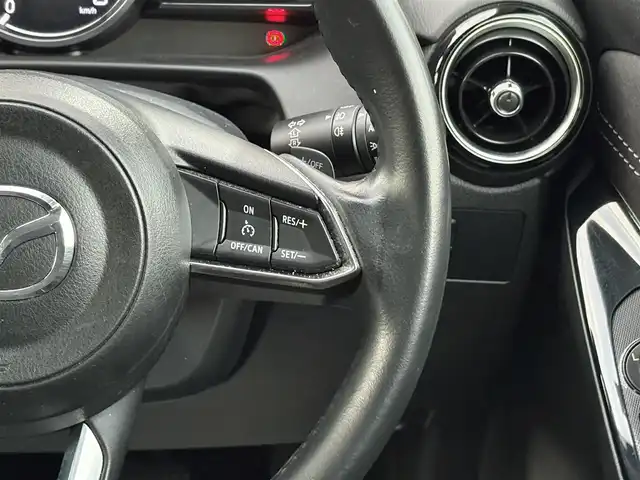 マツダ デミオ XD ツーリング 岩手県 2017(平29)年 11.5万km ソウルレッドプレミアムメタリック 4WD/ディーゼル/ヘッドアップディスプレイ/前席シートヒーター/純正ナビ/→フルセグTV/Bluetooth/CD/DVD/FM/AM/バックカメラ/ステアリングスイッチ/横滑り防止装置/オートライト/LEDヘッドライト/フォグライト/〇プッシュスタート/〇電動格納ミラー/〇ウィンカーミラー/〇ドアバイザー/〇フロアマット/〇スマートキー/〇シガーソケット/〇USBポート/前ドライブレコーダー/純正ETC