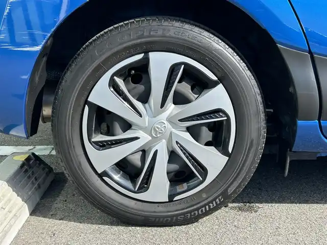 トヨタ シエンタ G クエロ 和歌山県 2019(令1)年 3.3万km コバルトブルーメタリック 純正7インチナビ/フルセグTV/(AM/FM/CD/DVD/SD/USB/Bluetooth)/全方位カメラ/衝突軽減ブレーキ/車線逸脱防止/クリアランスソナー/先行車発進お知らせ/両側パワースライドドア/ETC/ドライブレコーダー/LEDヘッドライト/オートライト/フォグランプ/オートハイビーム/ハーフレザーシート/プッシュスタート/スマートキー/スペアキー