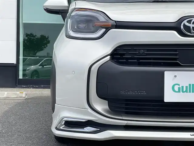 トヨタ シエンタ ハイブリッド Z 和歌山県 2023(令5)年 0.9万km ホワイトパールクリスタルシャイン 純正10.5インチナビ/バックカメラ/フルセグTV/BT/USB/衝突軽減ブレーキ/レーンキープアシスト/ブラインドスポットモニター/レーダークルコン/オートライト/前後コーナーセンサー/モデリスタエアロ/前後ドラレコ/ビルトインETC2.0/両側パワスラ/１００V充電/ステアリングヒーター/ステアリングリモコン