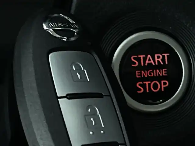 日産 ルークス ハイウェイスター X 新潟県 2020(令2)年 4.5万km アトランティックブルー 純正ナビ/　　フルセグ/CD/DVD/BT/バックカメラ/アラウンドビューモニター/片側パワースライドドア/LEDオートライト/純正14インチアルミホイール/ステアリングスイッチ/アイドリングストップ/社外アルミホイール付スタッドレスタイヤ車載/スマートキー/ETC
