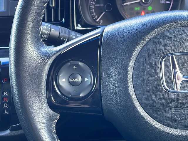 ホンダ Ｎ ＷＧＮ カスタム G SSパッケージ 道東・釧路十勝 2018(平30)年 3.5万km プレミアムホワイトパールⅡ 4WD/純正ディスプレイオーディオ/・ワンセグ/CD/USB/ラジオ/バックカメラ/アルミ付スタッドレスタイヤ積込/シティブレーキアシスト/クルーズコントロール/ステアリングスイッチ/スマートキー/プッシュスタート/HIDヘッドライト/LEDフォグランプ/オートリトラミラー/フロアマット/ドアバイザー