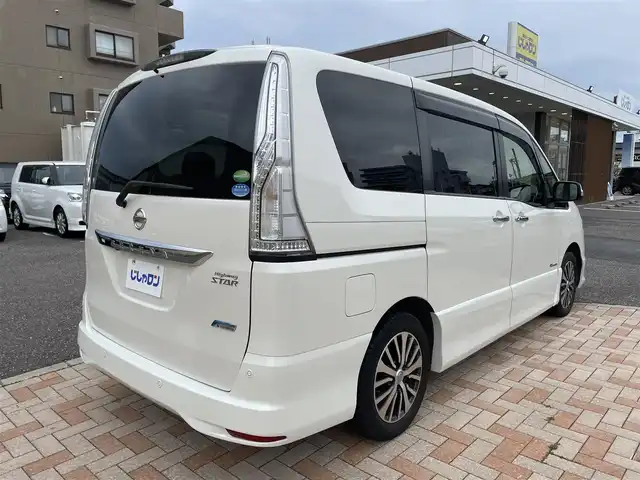 日産 セレナ ハイウェイS G S HV Aセーフ 新潟県 2014(平26)年 9.8万km ブリリアントホワイトパール (株)IDOMが運営する【じしゃロン新潟店】の自社ローン専用車両になります。/こちらは現金またはオートローンご利用時の価格です。自社ローンご希望の方は別途その旨お申付け下さい/純正SDナビ（MM513D-L）/フルセグTV視聴可能（走行中視聴可能）/Bluetooth/AUX接続可能/後席フリップダウンモニター（ALPINE）/全方位カメラ/クルーズコントロール/ビルトインETC/両側パワースライドドア/前後コーナーセンサー/LEDヘッドライト/電動格納ウィンカーミラー/プッシュスタート/スマートキー