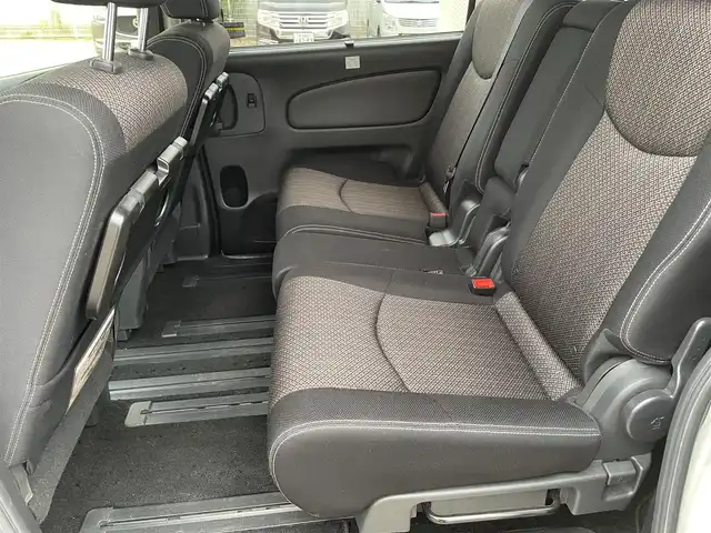 日産 セレナ ハイウェイS G S HV Aセーフ 新潟県 2014(平26)年 9.8万km ブリリアントホワイトパール (株)IDOMが運営する【じしゃロン新潟店】の自社ローン専用車両になります。/こちらは現金またはオートローンご利用時の価格です。自社ローンご希望の方は別途その旨お申付け下さい/純正SDナビ（MM513D-L）/フルセグTV視聴可能（走行中視聴可能）/Bluetooth/AUX接続可能/後席フリップダウンモニター（ALPINE）/全方位カメラ/クルーズコントロール/ビルトインETC/両側パワースライドドア/前後コーナーセンサー/LEDヘッドライト/電動格納ウィンカーミラー/プッシュスタート/スマートキー