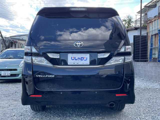 トヨタ ヴェルファイア 2．4Z プラチナセレクションⅡ 神奈川県 2011(平23)年 11.9万km ブラック (株)IDOMが運営する【じしゃロン相模原店】の自社ローン専用車両になります。こちらは現金またはオートローンご利用時の価格です。自社ローンご希望の方は別途その旨お申付け下さい/純正メモリナビ/バックカメラ/フリップダウンモニター/社外ドラレコ/ETC/パワーバックドア/ステアリングリモコン