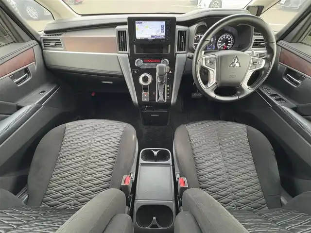 三菱 デリカＤ：５ P 大分県 2020(令2)年 6.7万km ウォームホワイトパール ・メモリーナビ(CD/DVD/BT/SD/USB)/・バックモニター/・フルセグテレビ/・ALPINEフリップダウンモニター/・両側パワースライドドア/・衝突軽減ブレーキ/・サイドステップ/・レーダークルーズコントロール/・ブレーキホールド/・パドルシフト/・ステアリングリモコン/・オートハイビーム/・シートヒーター