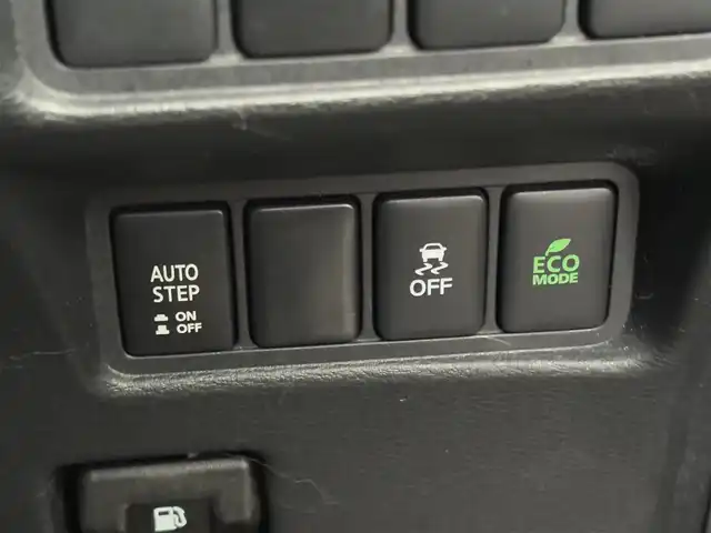 三菱 デリカＤ：５ P 大分県 2020(令2)年 6.7万km ウォームホワイトパール ・メモリーナビ(CD/DVD/BT/SD/USB)/・バックモニター/・フルセグテレビ/・ALPINEフリップダウンモニター/・両側パワースライドドア/・衝突軽減ブレーキ/・サイドステップ/・レーダークルーズコントロール/・ブレーキホールド/・パドルシフト/・ステアリングリモコン/・オートハイビーム/・シートヒーター