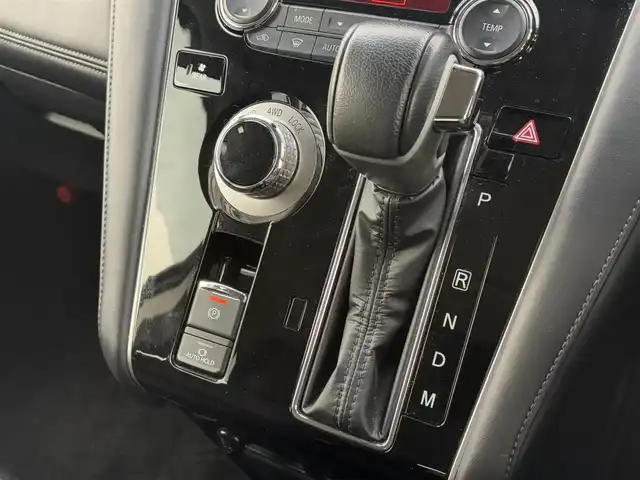 三菱 デリカＤ：５ P 大分県 2020(令2)年 6.7万km ウォームホワイトパール ・メモリーナビ(CD/DVD/BT/SD/USB)/・バックモニター/・フルセグテレビ/・ALPINEフリップダウンモニター/・両側パワースライドドア/・衝突軽減ブレーキ/・サイドステップ/・レーダークルーズコントロール/・ブレーキホールド/・パドルシフト/・ステアリングリモコン/・オートハイビーム/・シートヒーター