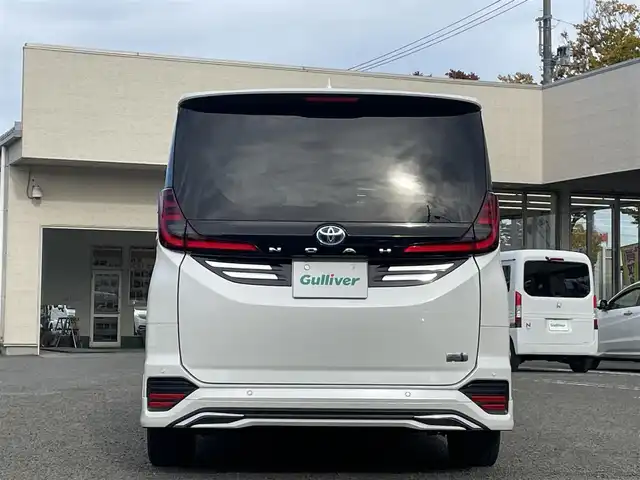 トヨタ ノア ハイブリッド S－Z 宮城県 2022(令4)年 5.4万km ホワイトパールクリスタルシャイン 純正メモリナビ/モデリスタエアロ/デジタルインナーミラー/純正フリップダウンモニター/ユニバーサルステップ/プロジェクションイルミネーション/インテリアイルミネーション/純正フロアマット/ブラインドスポットモニター/ヘッドアップディスプレイ/レーダークルーズコントロール/オートハイビーム/レーンキープアシスト/自動駐車支援システム/アラウンドビューモニター/ブレーキホールド/電動リアゲート/社外ドライブレコーダー前後/ETC2.0/スペアキー×１、エンジンスターター×１/純正AWスタッドレスタイヤ205/55R17