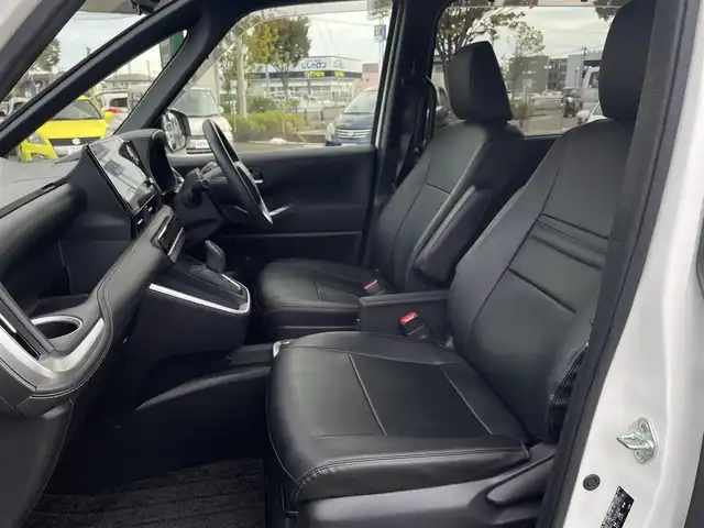 トヨタ ノア ハイブリッド S－Z 宮城県 2022(令4)年 5.4万km ホワイトパールクリスタルシャイン 純正メモリナビ/モデリスタエアロ/デジタルインナーミラー/純正フリップダウンモニター/ユニバーサルステップ/プロジェクションイルミネーション/インテリアイルミネーション/純正フロアマット/ブラインドスポットモニター/ヘッドアップディスプレイ/レーダークルーズコントロール/オートハイビーム/レーンキープアシスト/自動駐車支援システム/アラウンドビューモニター/ブレーキホールド/電動リアゲート/社外ドライブレコーダー前後/ETC2.0/スペアキー×１、エンジンスターター×１/純正AWスタッドレスタイヤ205/55R17