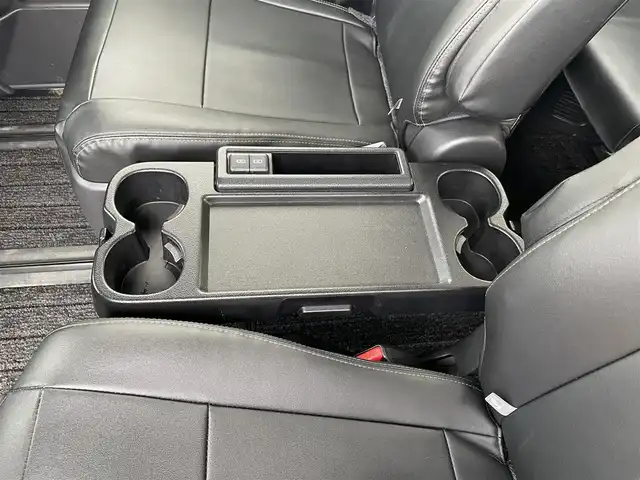 トヨタ ノア ハイブリッド S－Z 宮城県 2022(令4)年 5.4万km ホワイトパールクリスタルシャイン 純正メモリナビ/モデリスタエアロ/デジタルインナーミラー/純正フリップダウンモニター/ユニバーサルステップ/プロジェクションイルミネーション/インテリアイルミネーション/純正フロアマット/ブラインドスポットモニター/ヘッドアップディスプレイ/レーダークルーズコントロール/オートハイビーム/レーンキープアシスト/自動駐車支援システム/アラウンドビューモニター/ブレーキホールド/電動リアゲート/社外ドライブレコーダー前後/ETC2.0/スペアキー×１、エンジンスターター×１/純正AWスタッドレスタイヤ205/55R17