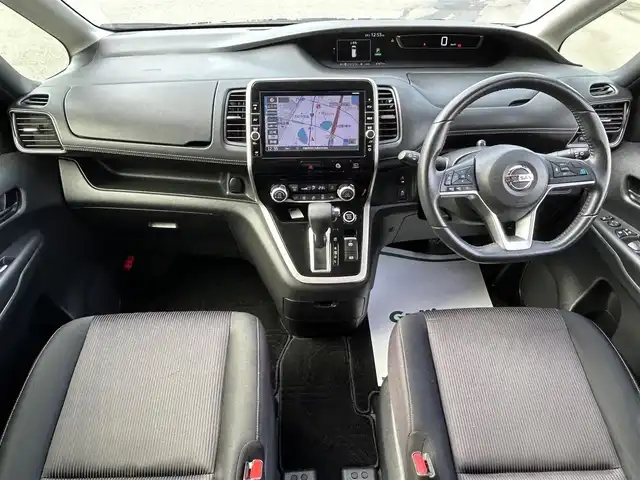 日産 セレナ ハイウェイスター 兵庫県 2016(平28)年 4.8万km ダイヤモンドブラック 純正8インチナビ/Bluetooth/フルセグ/両側パワースライド/後席フリップモニター/アラウンドビューモニター/プロパイロット/ビルトインETC/オートホールド/オートパーキング/アイドリングストップ/エアーエンジンブレーキ/デジタルミラー/スマートキー/LEDライト
