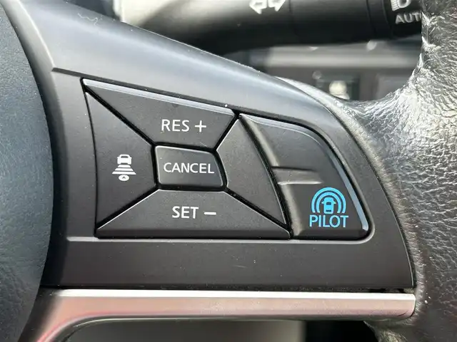 日産 セレナ ハイウェイスター 兵庫県 2016(平28)年 4.8万km ダイヤモンドブラック 純正8インチナビ/Bluetooth/フルセグ/両側パワースライド/後席フリップモニター/アラウンドビューモニター/プロパイロット/ビルトインETC/オートホールド/オートパーキング/アイドリングストップ/エアーエンジンブレーキ/デジタルミラー/スマートキー/LEDライト