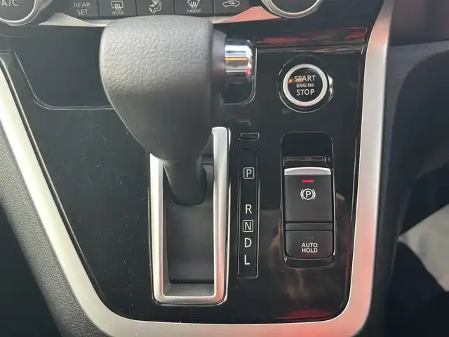 日産 セレナ ハイウェイスター 兵庫県 2016(平28)年 4.8万km ダイヤモンドブラック 純正8インチナビ/Bluetooth/フルセグ/両側パワースライド/後席フリップモニター/アラウンドビューモニター/プロパイロット/ビルトインETC/オートホールド/オートパーキング/アイドリングストップ/エアーエンジンブレーキ/デジタルミラー/スマートキー/LEDライト