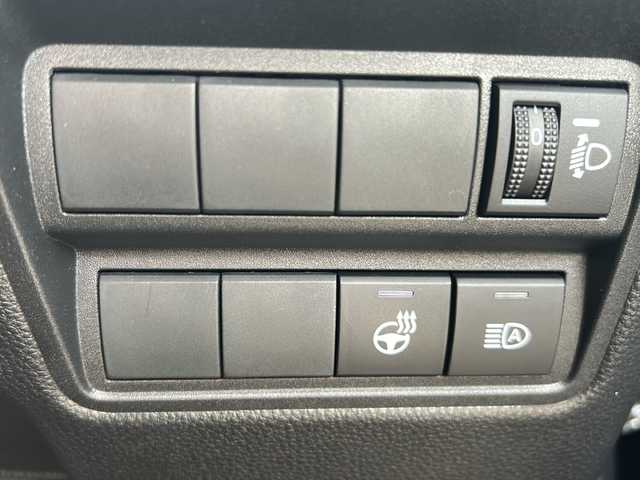 トヨタ ヤリスクロス ハイブリッド Z アドベンチャー 佐賀県 2023(令5)年 1.5万km ブラックマイカ 純正8インチディスプレイオーディオ/バックカメラ/プリクラッシュセーフティ/レーンディパーチャーアラート/オートハイビーム/アダプティブクルーズコントロール/ブラインドスポットモニター/クリアランスソナー/電動パーキングブレーキ/オートブレーキホールド/ハーフレザーシート/シートヒーター/パワーシート/ステアリングヒーター/ステアリングリモコン/ビルトインETC/プッシュスタート/スマートキー/LEDヘッドライト/フォグライト/純正アルミホイール