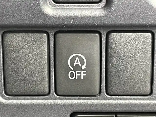 トヨタ ヴォクシー ZS 埼玉県 2014(平26)年 6.9万km ブラック 純正１０インチナビ　フリップダウンモニター　バックカメラ　ビルトインＥＴＣ　前後ドライブレコーダー　セーフティセンス　スマートキー　純正アルミホイール　オートライト　ＨＩＤライト　地デジフルセグ