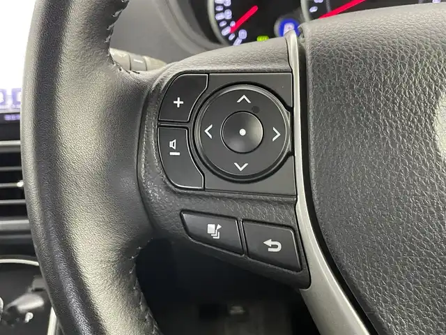 トヨタ ヴォクシー ZS 埼玉県 2014(平26)年 6.9万km ブラック 純正１０インチナビ　フリップダウンモニター　バックカメラ　ビルトインＥＴＣ　前後ドライブレコーダー　セーフティセンス　スマートキー　純正アルミホイール　オートライト　ＨＩＤライト　地デジフルセグ