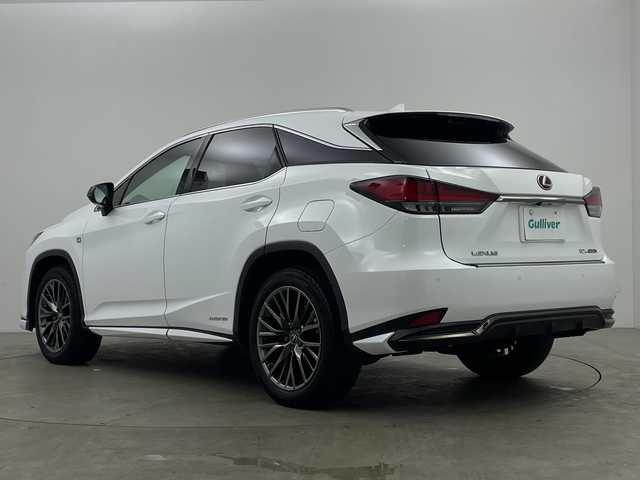 レクサス ＲＸ 450h Fスポーツ 鹿児島県 2019(令1)年 4.4万km ホワイトノーヴァガラスフレーク 純正ナビ/（CD/DVD/BT/フルセグTV）/サンルーフ/純正エアロ/パドルシフト/プリクラッシュセーフティ/レーンキープアシストパワーバックドア/レーダークルーズコントロール/ヘッドアップディスプレイ/ブラインドスポットモニター/パノラミックビューモニター/赤レザーシート/シートヒーター/シートベンチレーション/ETC2.0