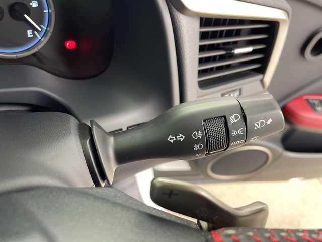 レクサス ＲＸ 450h Fスポーツ 鹿児島県 2019(令1)年 4.4万km ホワイトノーヴァガラスフレーク 純正ナビ/（CD/DVD/BT/フルセグTV）/サンルーフ/純正エアロ/パドルシフト/プリクラッシュセーフティ/レーンキープアシストパワーバックドア/レーダークルーズコントロール/ヘッドアップディスプレイ/ブラインドスポットモニター/パノラミックビューモニター/赤レザーシート/シートヒーター/シートベンチレーション/ETC2.0