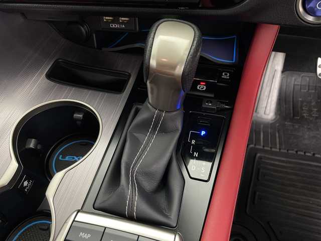 レクサス ＲＸ 450h Fスポーツ 鹿児島県 2019(令1)年 4.4万km ホワイトノーヴァガラスフレーク 純正ナビ/（CD/DVD/BT/フルセグTV）/サンルーフ/純正エアロ/パドルシフト/プリクラッシュセーフティ/レーンキープアシストパワーバックドア/レーダークルーズコントロール/ヘッドアップディスプレイ/ブラインドスポットモニター/パノラミックビューモニター/赤レザーシート/シートヒーター/シートベンチレーション/ETC2.0