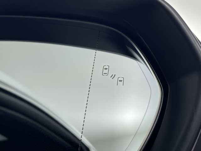 レクサス ＲＸ 450h Fスポーツ 鹿児島県 2019(令1)年 4.4万km ホワイトノーヴァガラスフレーク 純正ナビ/（CD/DVD/BT/フルセグTV）/サンルーフ/純正エアロ/パドルシフト/プリクラッシュセーフティ/レーンキープアシストパワーバックドア/レーダークルーズコントロール/ヘッドアップディスプレイ/ブラインドスポットモニター/パノラミックビューモニター/赤レザーシート/シートヒーター/シートベンチレーション/ETC2.0