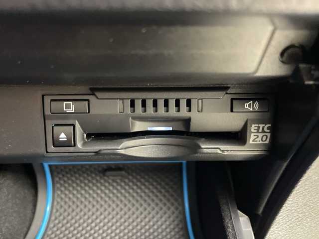 レクサス ＲＸ 450h Fスポーツ 鹿児島県 2019(令1)年 4.4万km ホワイトノーヴァガラスフレーク 純正ナビ/（CD/DVD/BT/フルセグTV）/サンルーフ/純正エアロ/パドルシフト/プリクラッシュセーフティ/レーンキープアシストパワーバックドア/レーダークルーズコントロール/ヘッドアップディスプレイ/ブラインドスポットモニター/パノラミックビューモニター/赤レザーシート/シートヒーター/シートベンチレーション/ETC2.0