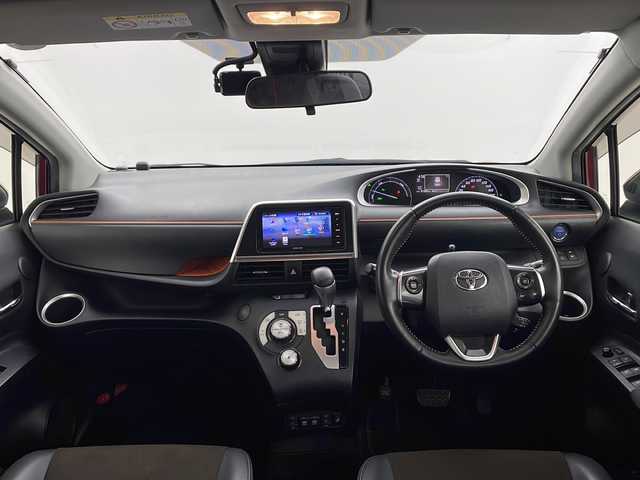 トヨタ シエンタ ハイブリッド 愛知県 2019(令1)年 6.2万km センシュアルレッドマイカ 禁煙車/社外ナビ/(AM/FM/DISC/SD/USB/BT/iPod/フルセグ)/ドライブレコーダー/ＥＴＣ/ステアリングスイッチ/ステアリングヒーター/革巻きステアリング/クルーズコントロール/シートヒーター（全席）/全方位カメラ/電動格納式ウィンカーミラー/衝突軽減システム/レーンキープアシスト/ＬＥＤオートライト/フォグランプ/フロアマット/純正ドアバイザー/純正15インチホイール/ハーフレザーシート/両側パワースライドドア/プッシュスタート/スマートキー/アイドリングストップ