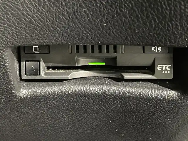 トヨタ シエンタ ハイブリッド ファンベースG 愛知県 2020(令2)年 4.5万km ブラックマイカ 純正ナビ/パノラミックビューモニター/両側パワースライドドア/衝突軽減ブレーキ/レーンキープアシスト/クリアランスソナー　　/クルーズコントロール/前後ドライブレコーダー/ビルトインETC /アクセサリーソケット/ＬＥＤヘッドライト/オートハイビーム/ISOFIX/純正フロアマット