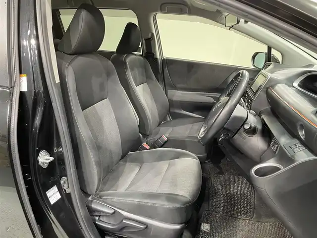 トヨタ シエンタ ハイブリッド ファンベースG 愛知県 2020(令2)年 4.5万km ブラックマイカ 純正ナビ/パノラミックビューモニター/両側パワースライドドア/衝突軽減ブレーキ/レーンキープアシスト/クリアランスソナー　　/クルーズコントロール/前後ドライブレコーダー/ビルトインETC /アクセサリーソケット/ＬＥＤヘッドライト/オートハイビーム/ISOFIX/純正フロアマット