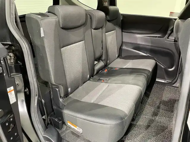 トヨタ シエンタ ハイブリッド ファンベースG 愛知県 2020(令2)年 4.5万km ブラックマイカ 純正ナビ/パノラミックビューモニター/両側パワースライドドア/衝突軽減ブレーキ/レーンキープアシスト/クリアランスソナー　　/クルーズコントロール/前後ドライブレコーダー/ビルトインETC /アクセサリーソケット/ＬＥＤヘッドライト/オートハイビーム/ISOFIX/純正フロアマット