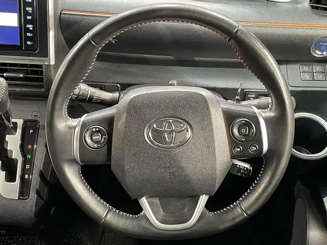 トヨタ シエンタ ハイブリッド ファンベースG 愛知県 2020(令2)年 4.5万km ブラックマイカ 純正ナビ/パノラミックビューモニター/両側パワースライドドア/衝突軽減ブレーキ/レーンキープアシスト/クリアランスソナー　　/クルーズコントロール/前後ドライブレコーダー/ビルトインETC /アクセサリーソケット/ＬＥＤヘッドライト/オートハイビーム/ISOFIX/純正フロアマット